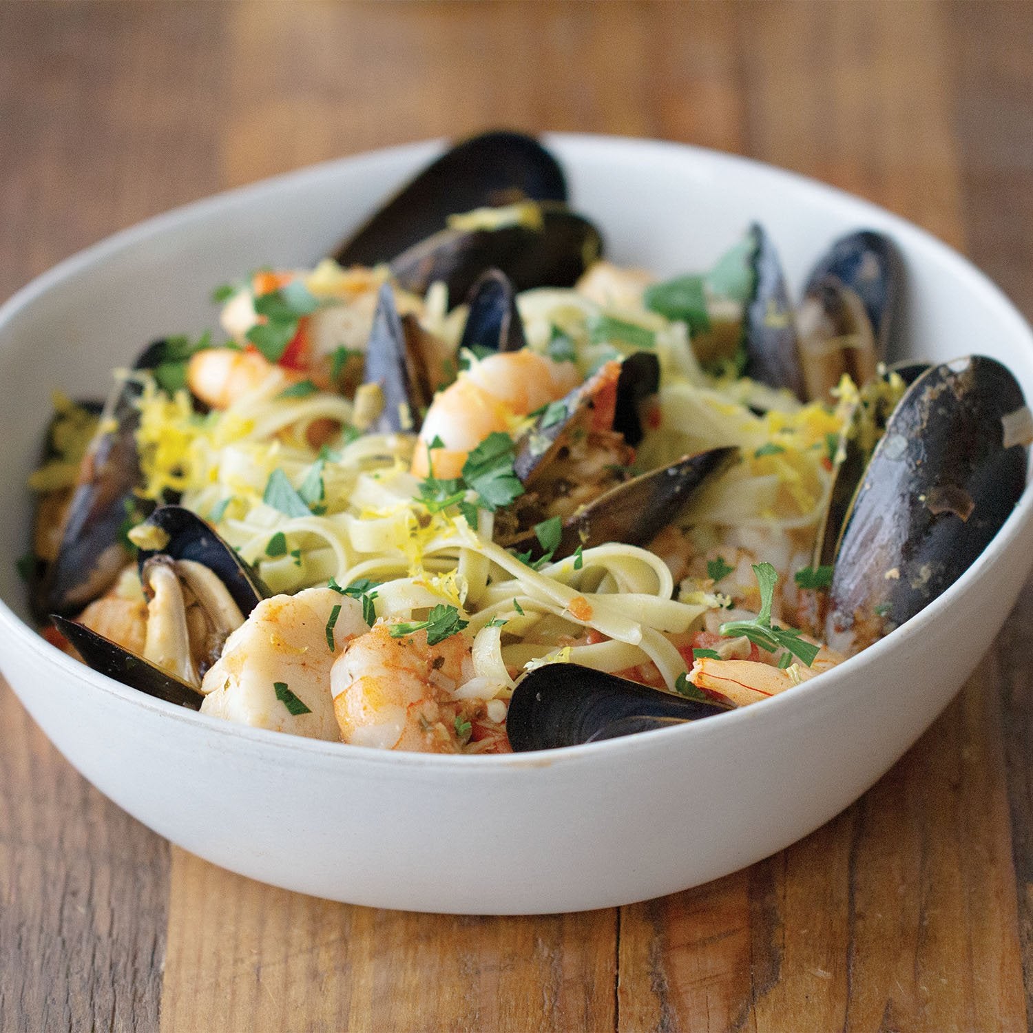 Seafood Medley Pasta with Spinach & Olive Fettuccine