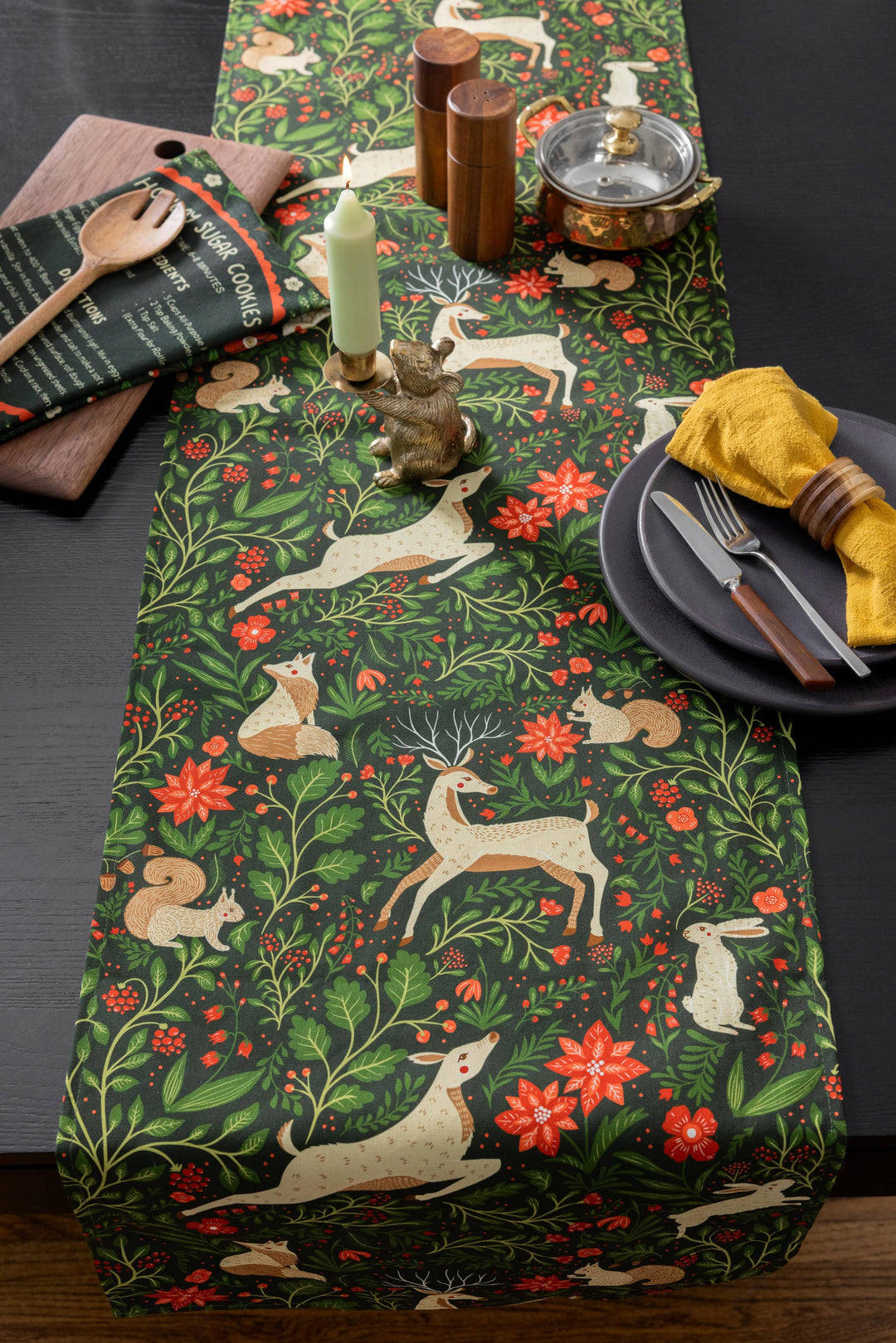 Gingiber - Christmas Forest Table Runner
