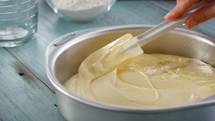 Doughmaker's 9" Round Cake Pan