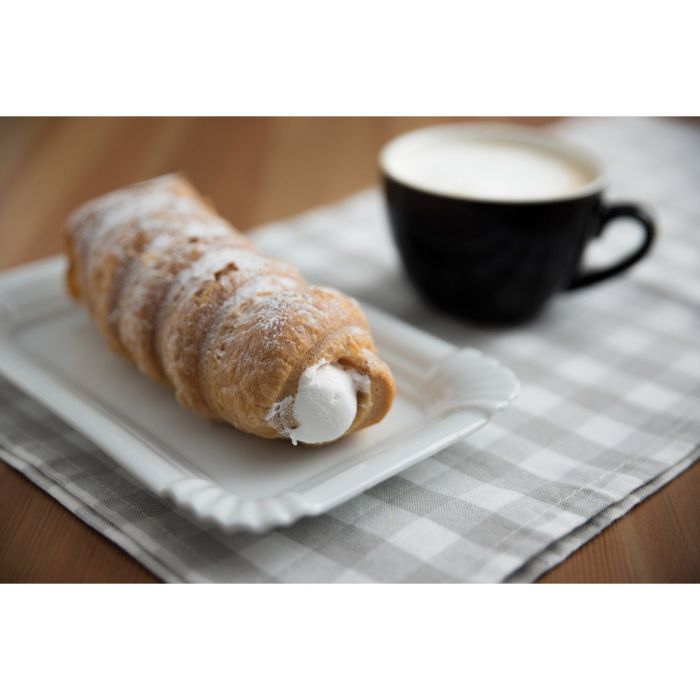 Fantes Cousin Donatella's Cannoli Form