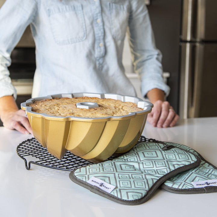 Nordicware Bundt Hot Pad