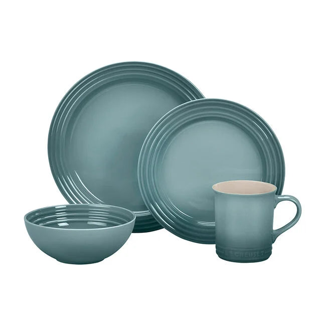 Le Creuset Vancouver 16-Piece Dinnerware Set