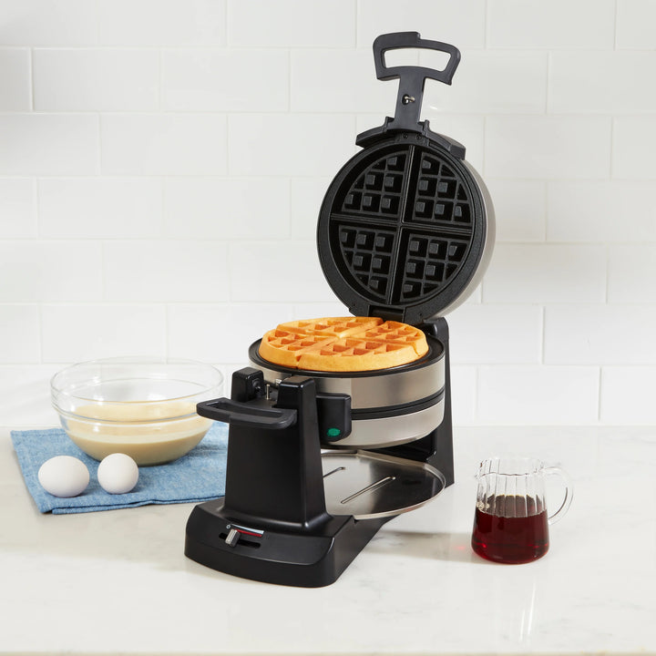 Double Belgian Waffle Maker Round