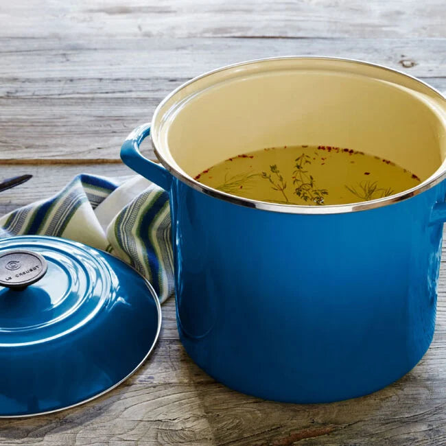 Le Creuset 10 qt Stockpot