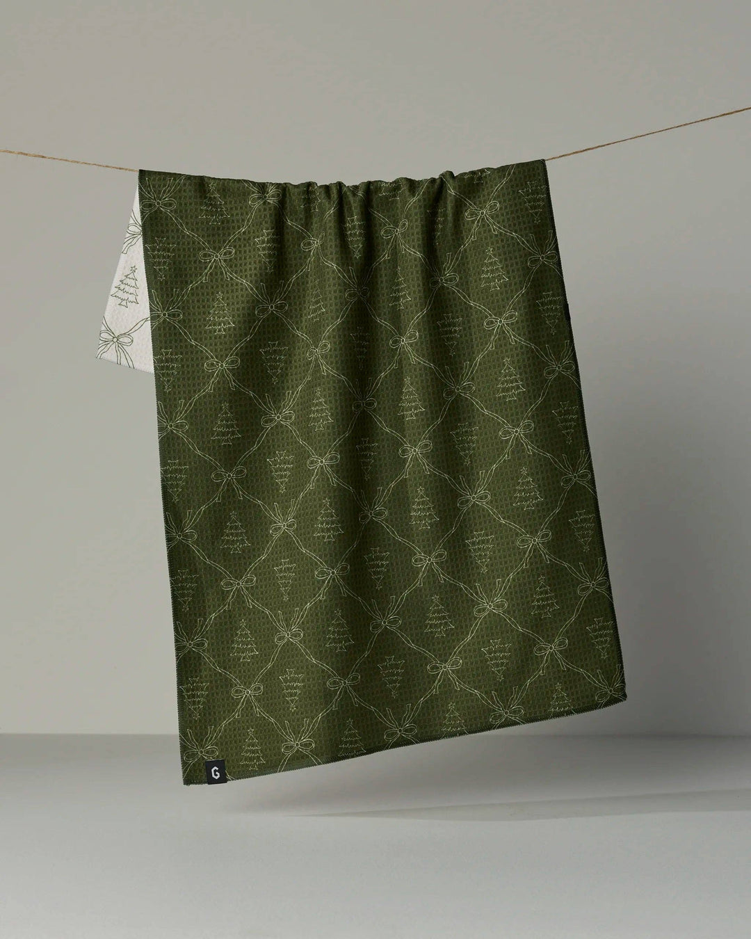 Cedar Bows Luxe Kitchen Towel - Holiday 2026