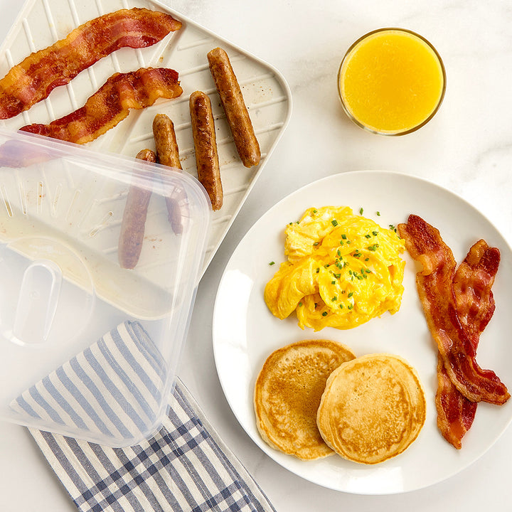 Microware Medium Slanted Bacon Tray with Lid