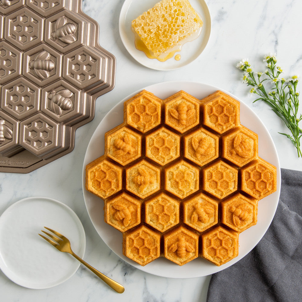 Honeycomb Pull-Apart Pan