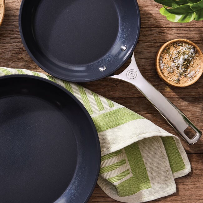 Essential Non-Stick Ceramic 8" Fry Pan