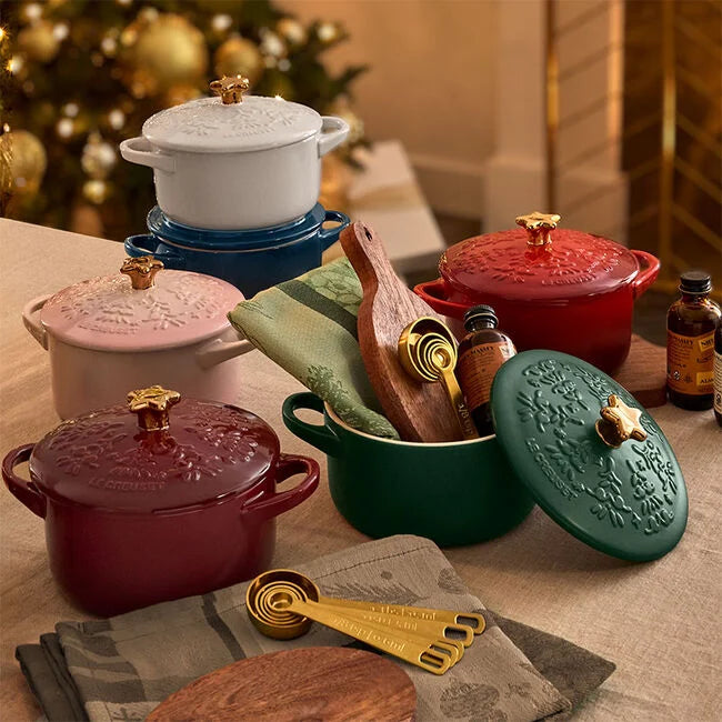 Noël Collection Mini Cocotte with Gold Star Knob