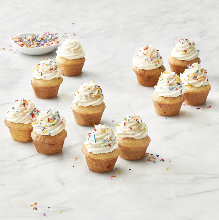 Silicone Bakeware: Mint 24-Cup Muffin Pan