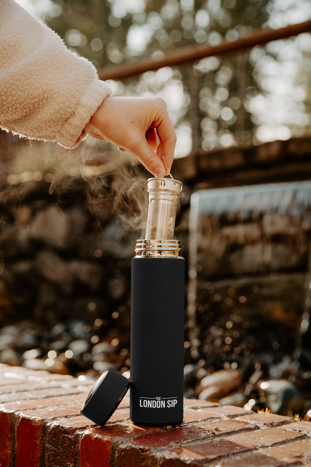 The London Sip Tea Infuser Bottle, 16oz