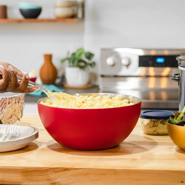 Garden Party Go-To: Serving Bowl in Strawberry