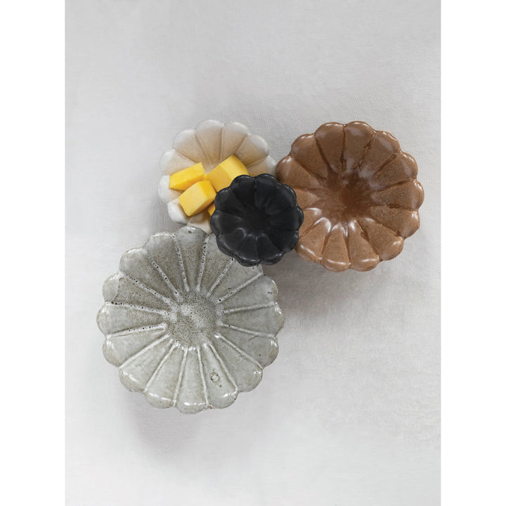 Round Stoneware Flower Bowls, Set of 4