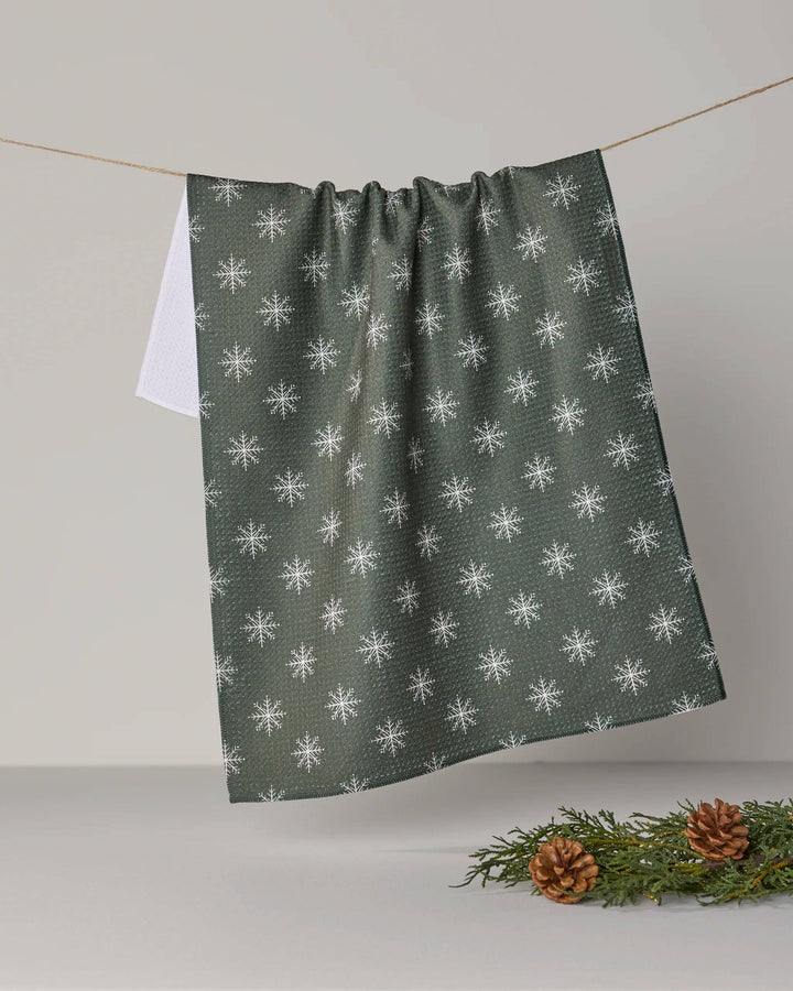Snowy Tea Towel - Holiday 2026
