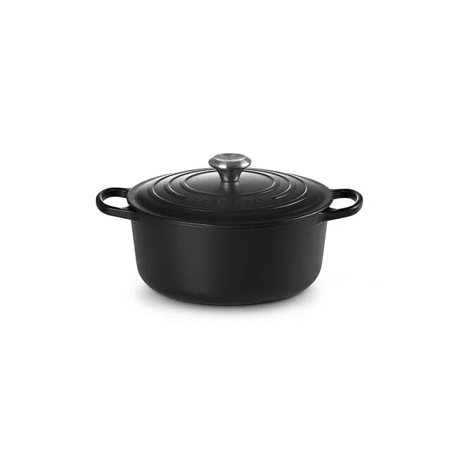Le Creuset Signature Round Dutch Oven 5.5qt - Licorice