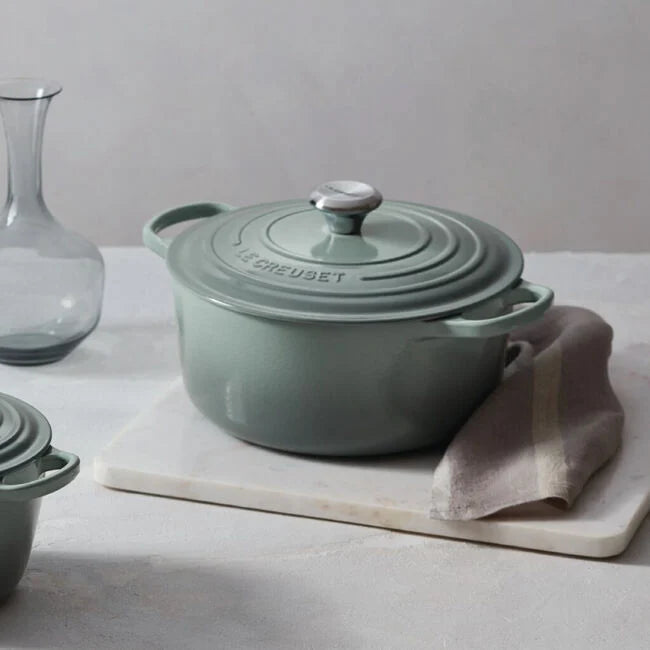 Le Creuset Signature Round Dutch Oven 5.5qt
