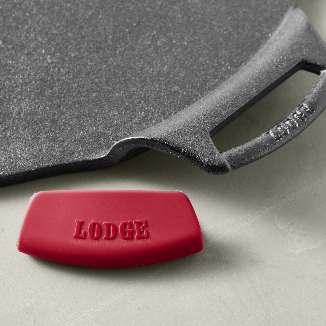 Lodge Seasoned Cast Iron Pizza Pan with Silicone Grips