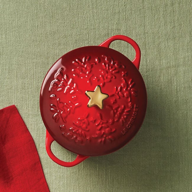 Noël Collection Mini Cocotte with Gold Star Knob