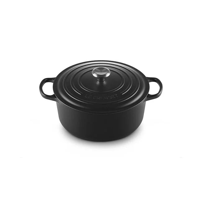 Le Creuset Signature Round Dutch Oven 7.25qt
