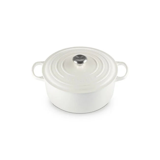 Le Creuset Signature Round Dutch Oven 7.25qt