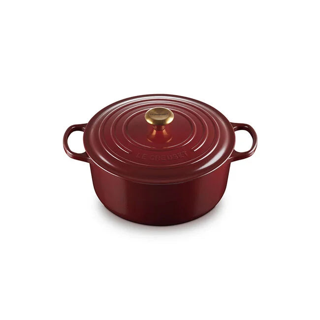 Le Creuset Signature Round Dutch Oven 7.25qt
