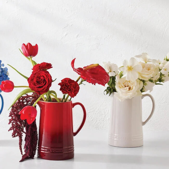 Le Creuset Signature Pitcher, 1.6qt
