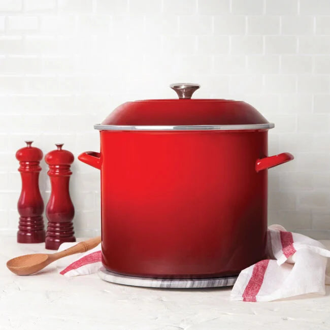 Le Creuset Traditional 16qt Stockpot